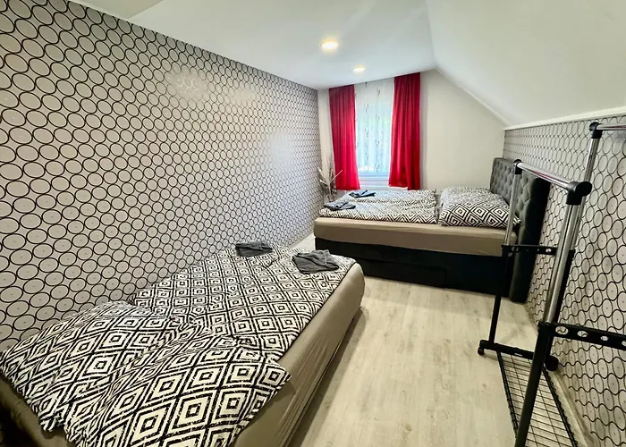 Korona * Balatonboglár